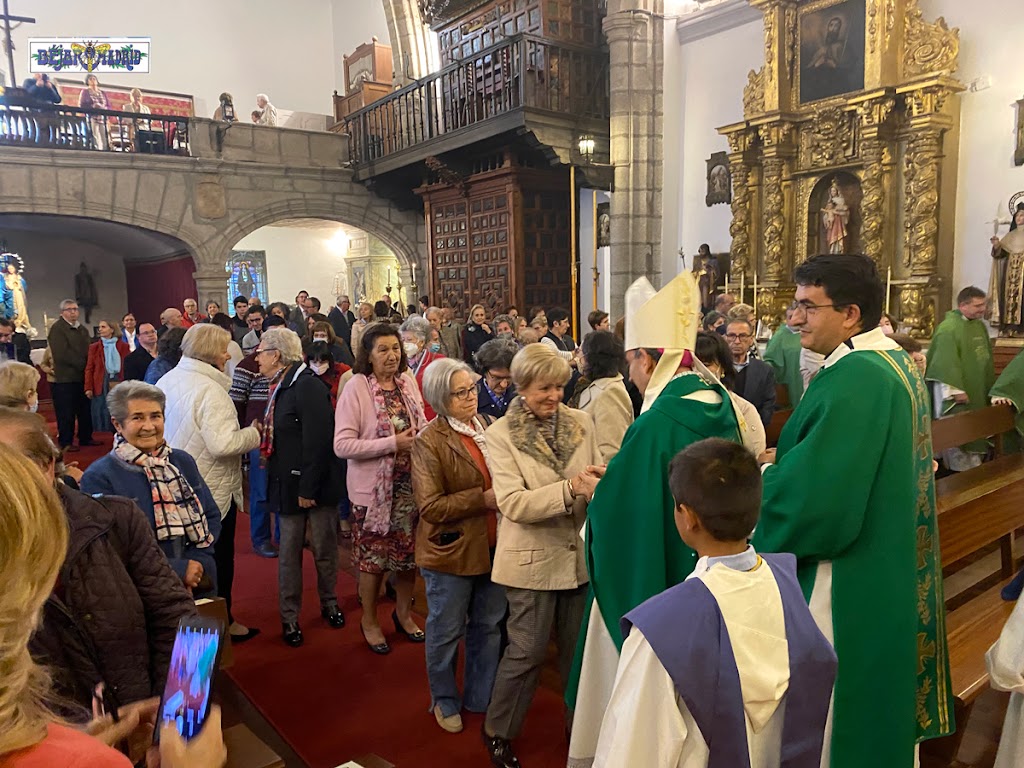 Los fieles de Béjar dan la bienvenida al obispo de Plasencia en Santa María la Mayor - 30 de octubre de 2022