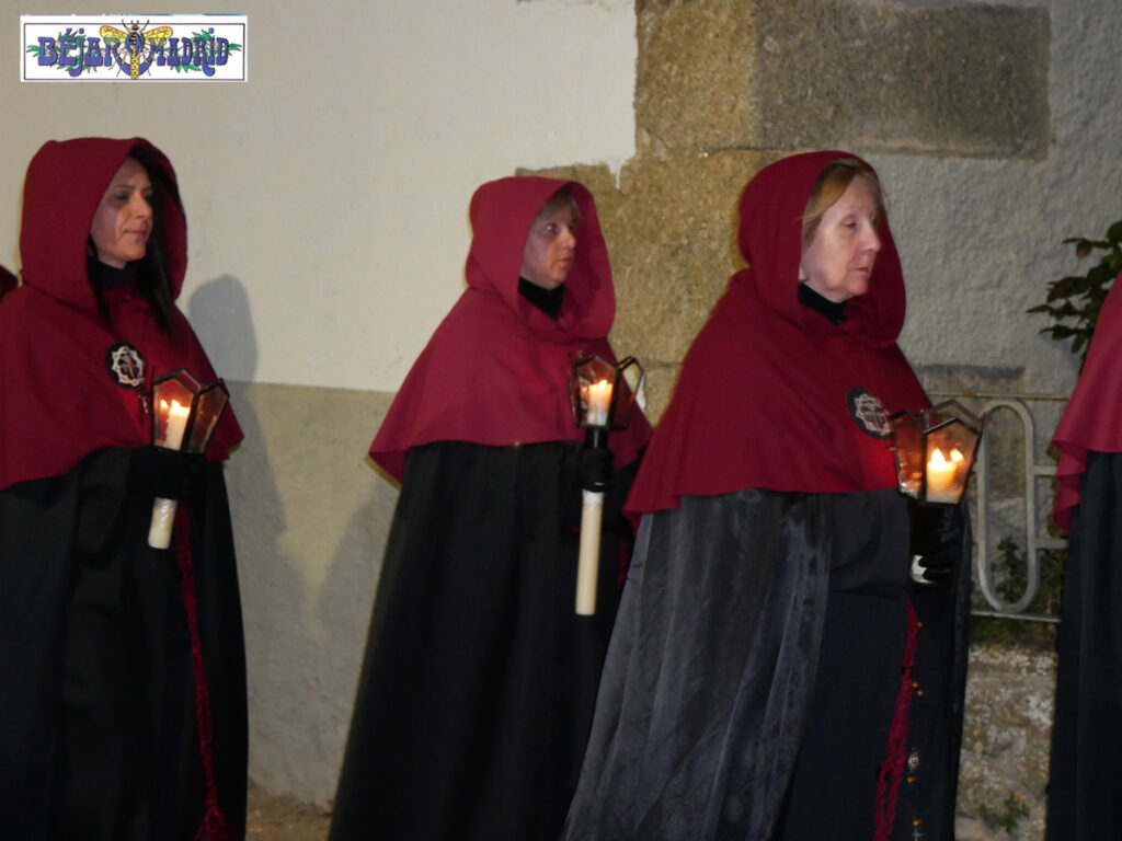 SEMANA SANTA BÉJAR | La Virgen de la Morala pasea su dolor por Béjar - 7 de abril de 2023