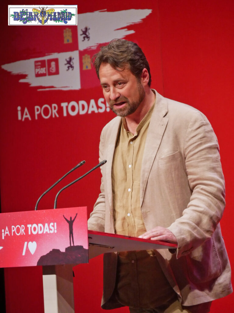 ELECCIONES BÉJAR 2023| Antonio Cámara se rodea de sus concejales para retener la Alcaldía - 22 de abril de 2023