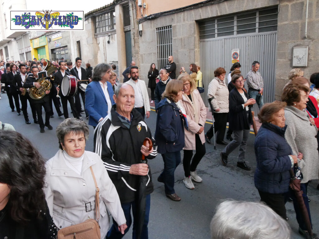 IMÁGENES Y VÍDEO| María Auxiliadora regresa a las calles de Béjar - 25 de mayo de 2023