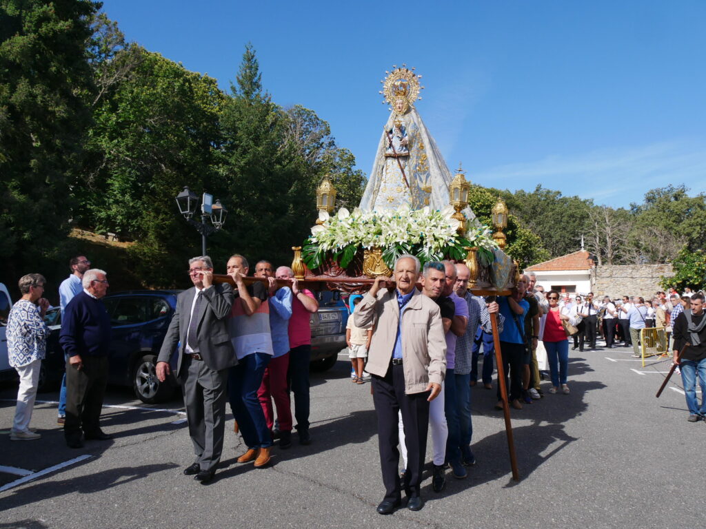 FIESTAS DE BÉJAR | Así se vive el Día de la Patrona en El Castañar - 8 de septiembre de 2023