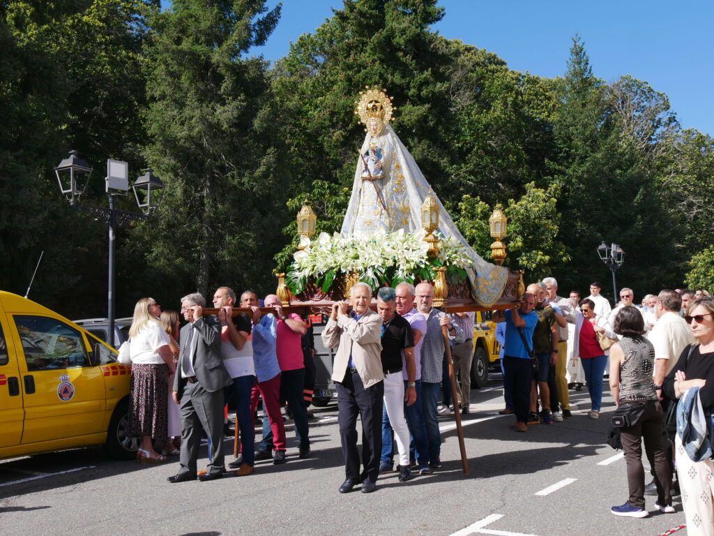 FIESTAS DE BÉJAR | Así se vive el Día de la Patrona en El Castañar - 8 de septiembre de 2023