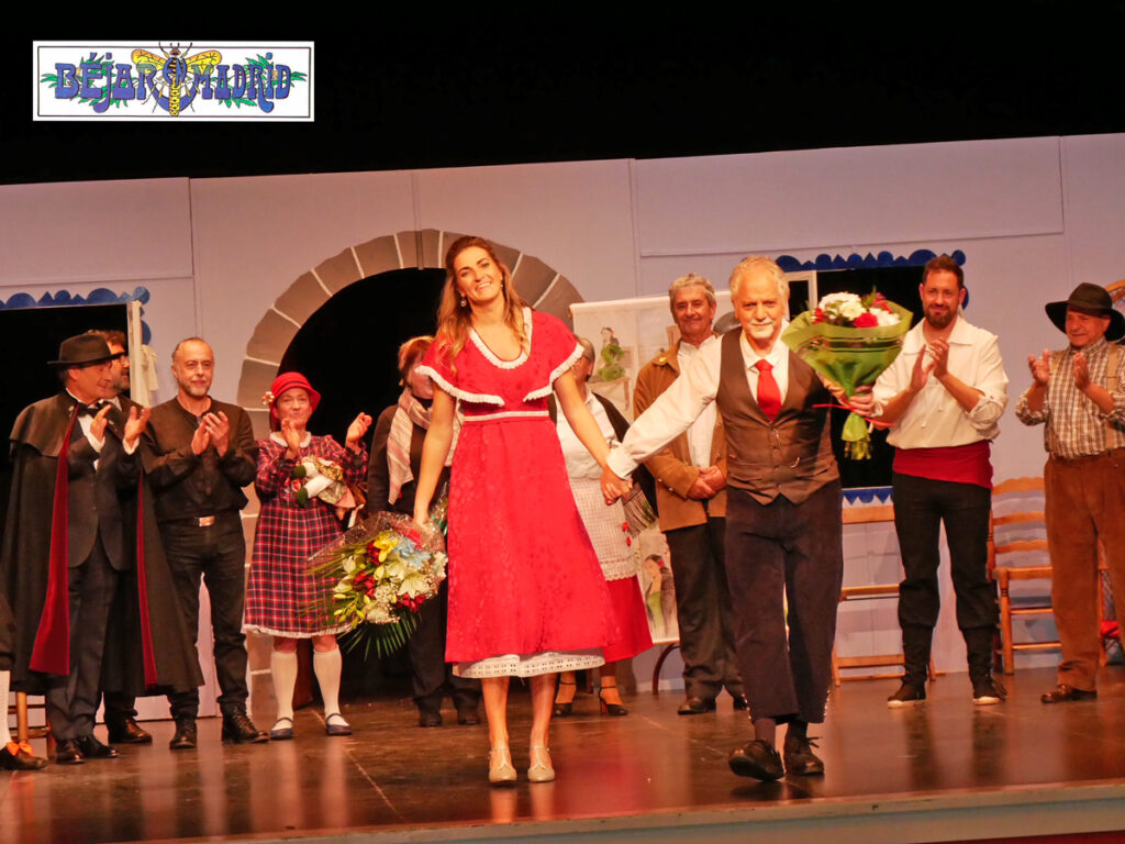 GALERÍA DE IMÁGENES| El público aplaude con entusiasmo 'La zapatera prodigiosa' de la Agrupación Bejarana de Zarzuela - 28 de octubre de 2023