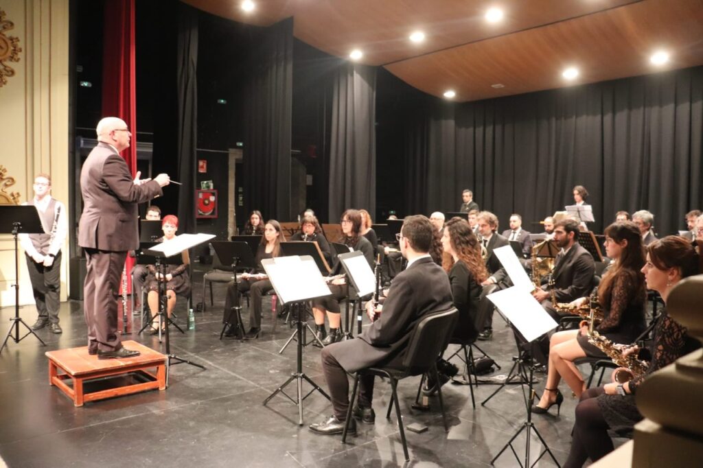 Fotos y vídeo | La Banda Municipal de Música de Béjar estrena la obra 'Catedrático Gonzalo Santonja' en el concierto de Santa Cecilia - 26 de noviembre de 2023